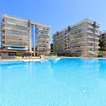 Uhc Larimar Family Complex Superior 아파트 *