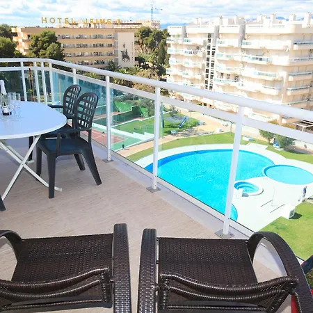 Uhc Larimar Family Complex Superior * Salou