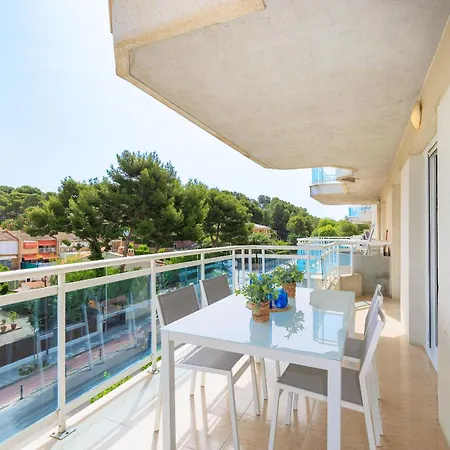 Uhc Larimar Family Complex Superior Salou