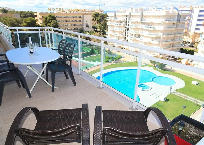 Uhc Larimar Family Complex Superior * Salou