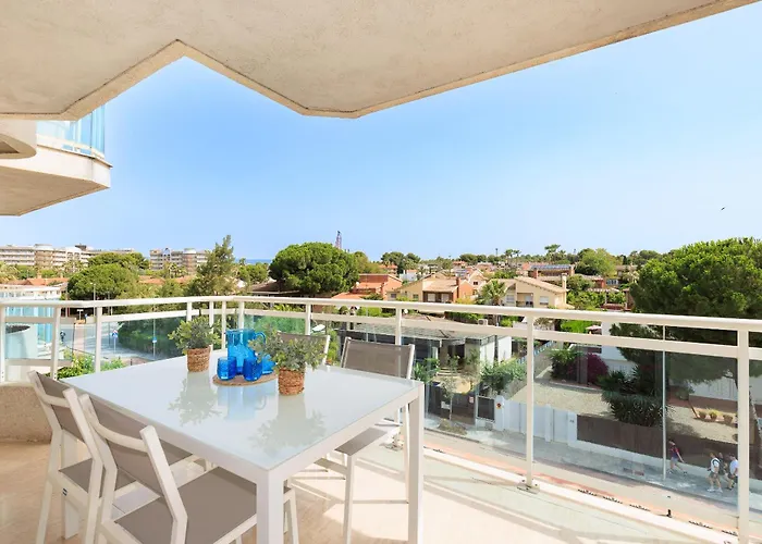 Uhc Larimar Family Complex Superior * Salou